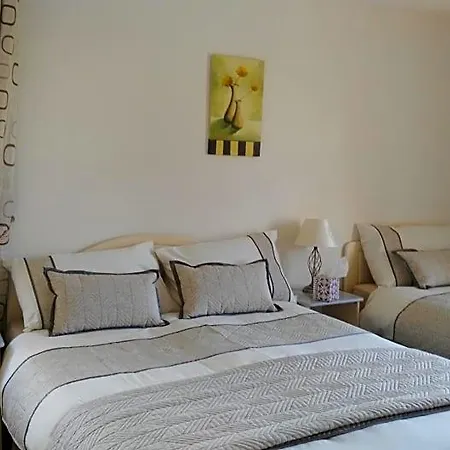 Bed & Breakfast Atlantic House 3*