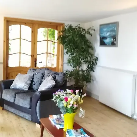 فندق مبيت وإفطار Atlantic House 3*